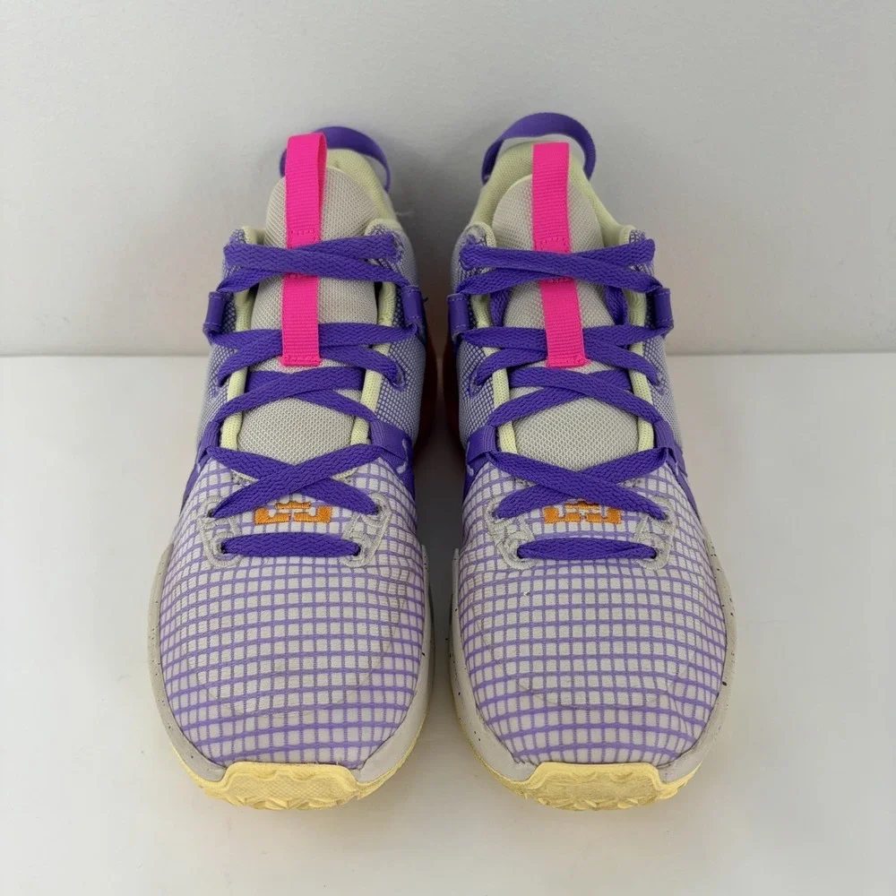 Nike LeBron Witness 7 GS Action Grape Vivid Orange Basketball Shoes 6Y